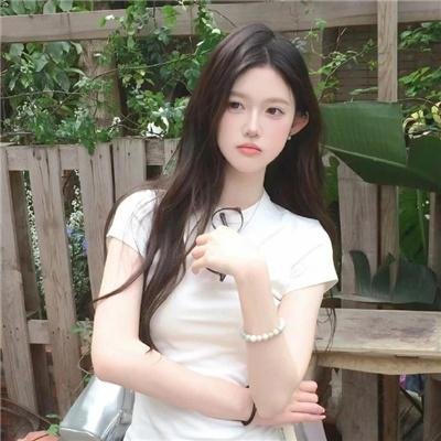 午夜下的刺花